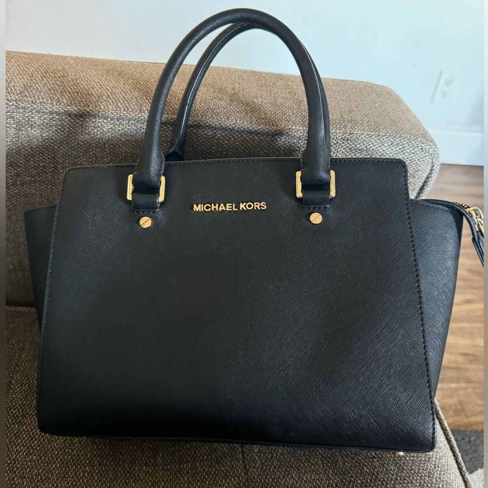 Micheal Kors Purse